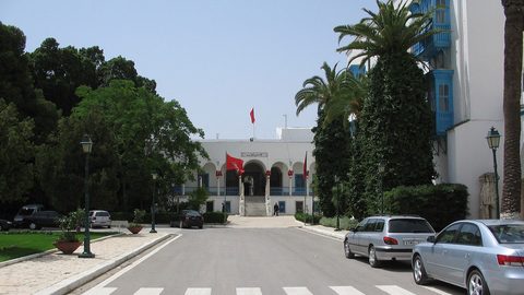 Le ministère des Finances : la Tunisie a tenu face aux crises successives