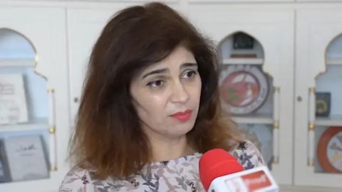 وزيرة التربية السابقة سلوى العباسي ترد على إعلان الصحفي ماهر قاسم مغادرة تونس