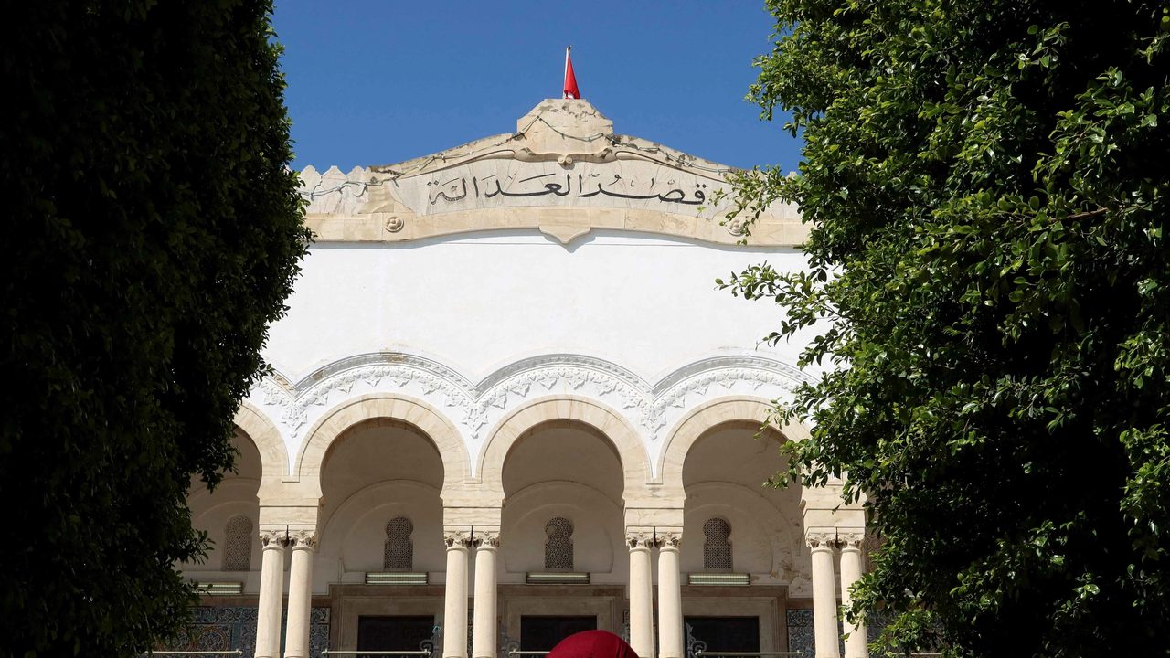 اكتظاظ السجون في تونس يقترب من ضعف طاقتها