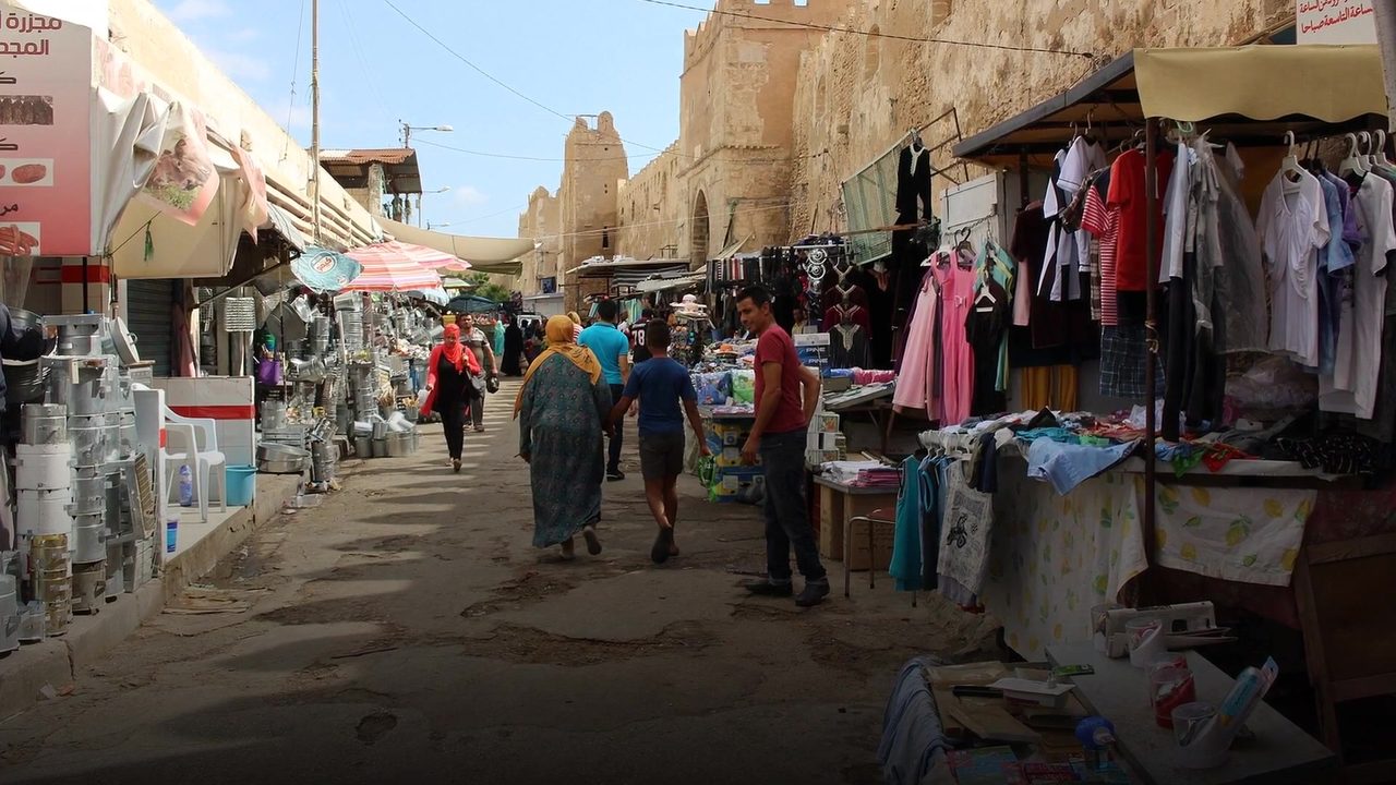المساحات التجارية تخفض أسعار اللحوم البيضاء غداً