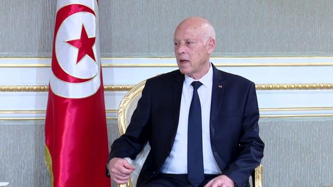 Kais Saied préside le Conseil des ministres et souligne le lien entre investissement et stabilité sociale