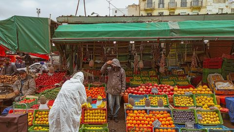 المساحات التجارية تخفض أسعار اللحوم البيضاء غداً