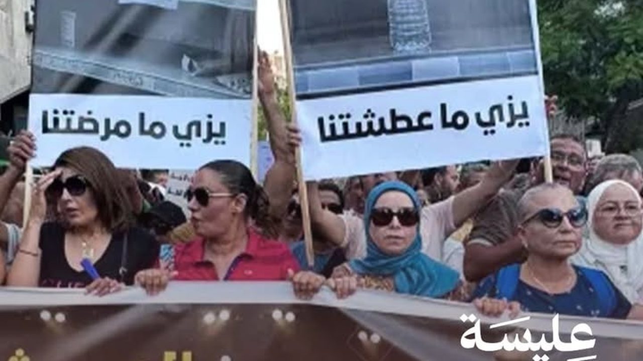 Eight opposition parties support the October 17 march and demand the release of political prisoners.